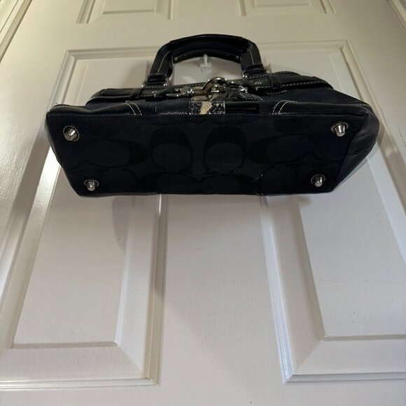 Small Black Coach Hampton Leather Snakeskin Handbag - Picture 4 of 15